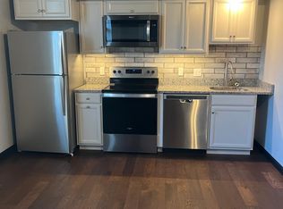 24 Beacon St #202A, Littleton, NH 03561