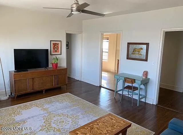 1700 Webb St #5B — Photo 9