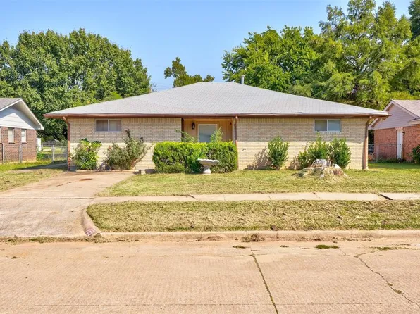 702 Redwood Dr, Noble, OK 73068