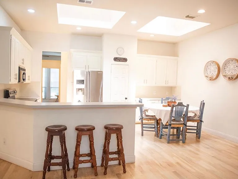 2421 Bonham Trl — Photo 10