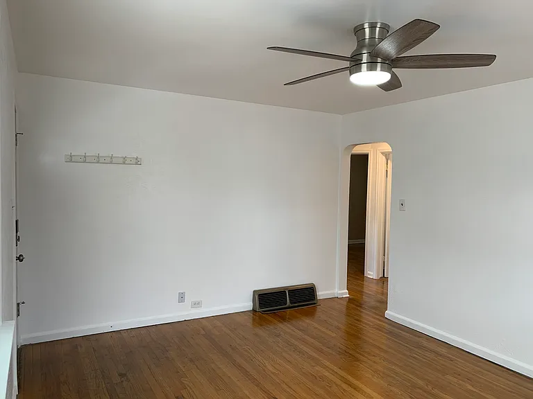 328 1/2 H St — Photo 5