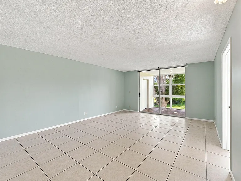 950 NW 80th Ave #204 — Photo 12