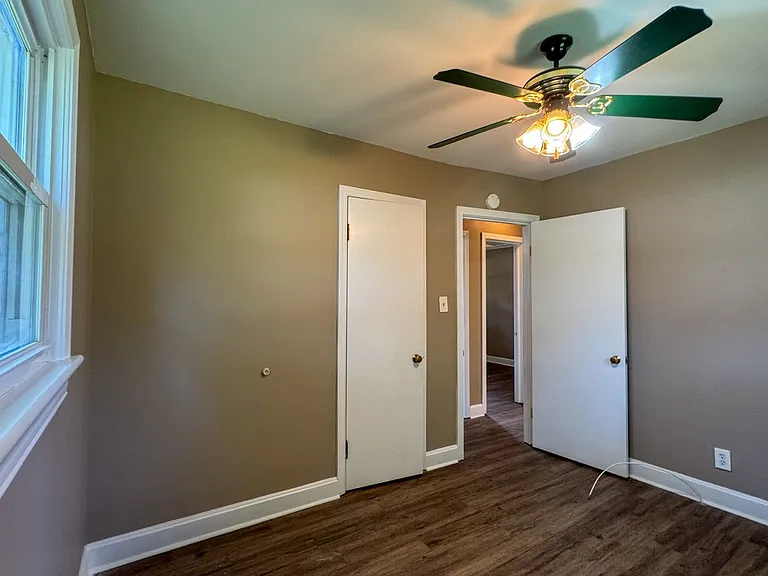 246 Phillips Dr — Photo 20
