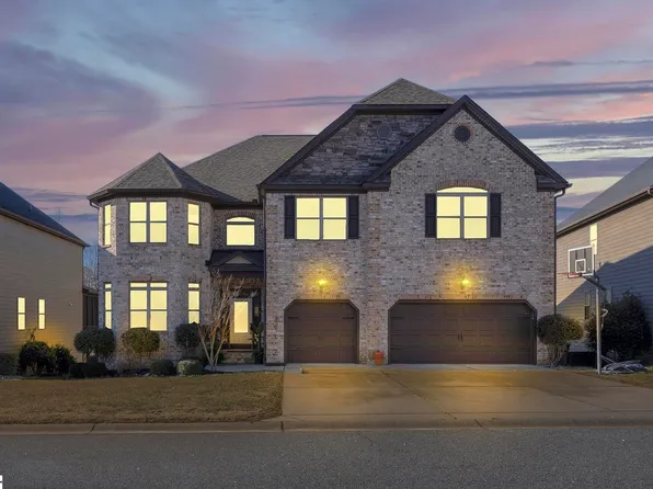 328 Sunnybrook Ln, Greer, SC 29650