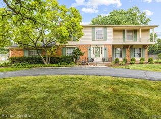 31330 Cline Dr, Beverly Hills, MI