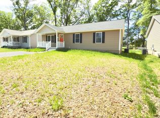 65 Oak Ln, Colonial Beach, VA 22443