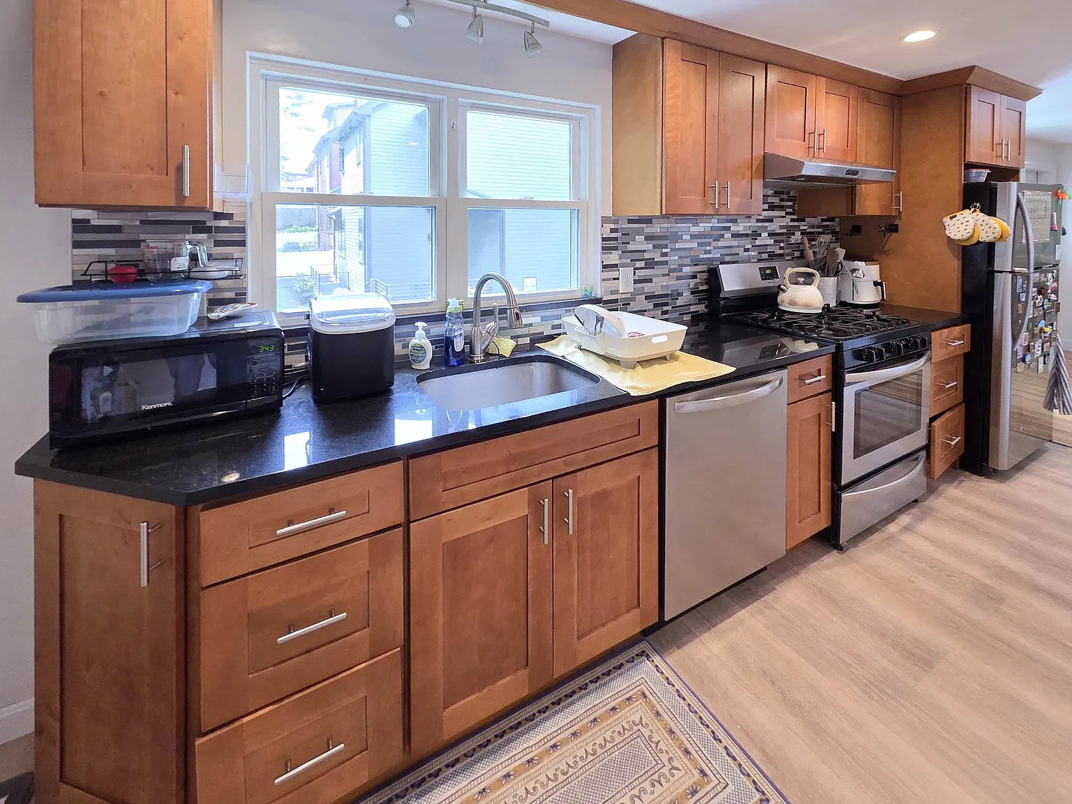 2 bed, 1200 sqft, $3,200 — Photo 4