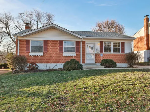 4343 Saint Dominic Dr, Cincinnati, OH 45238