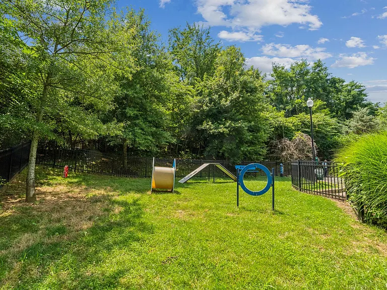 Groveton Green — Photo 17
