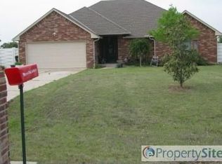 145 W Lily Ln, Edmond, OK 73025