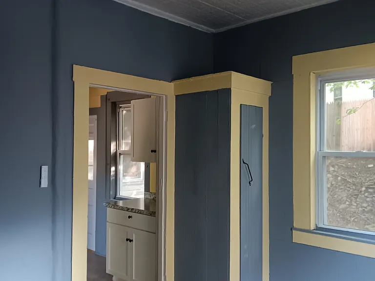 197 N State St #15 — Photo 5