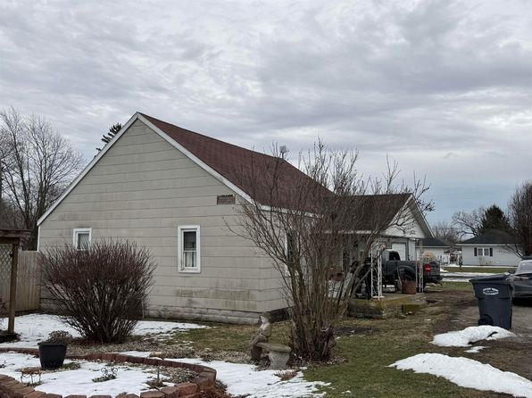 204 S Madison St, Gaston, IN 47342