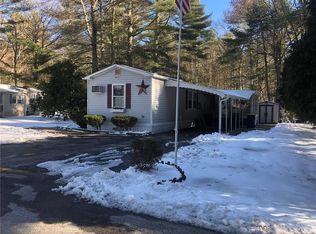 14 Nottingham Pl, Coventry, RI 02816