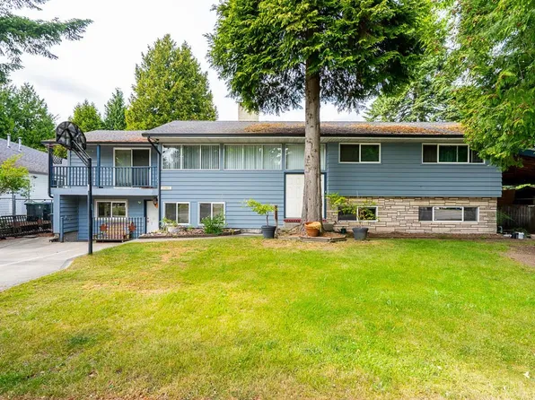 15661 92nd Ave, Surrey, BC V4N 3C3