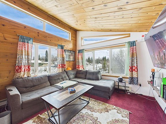 4th image of 1703 Alaska Way