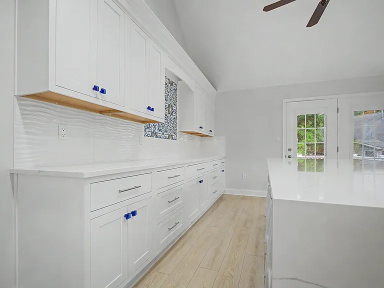 2501 Eastern Point Ct — Photo 13