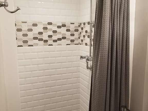 Bathroom - 1st floor