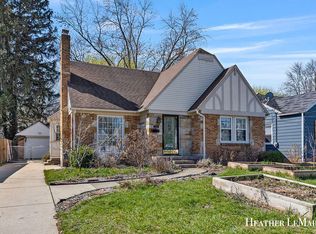 702 Hoyt St SE, Grand Rapids, MI