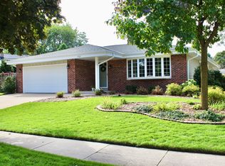 1702 Haymarket Rd, Waukesha, WI 53189