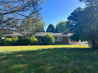 9011 Walter Ave, Louisville, KY 40229