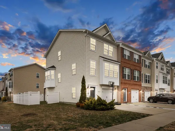 601 Birds Nest Way, Fredericksburg, VA 22405