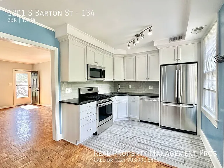 1201 S Barton St #134 — Photo 9