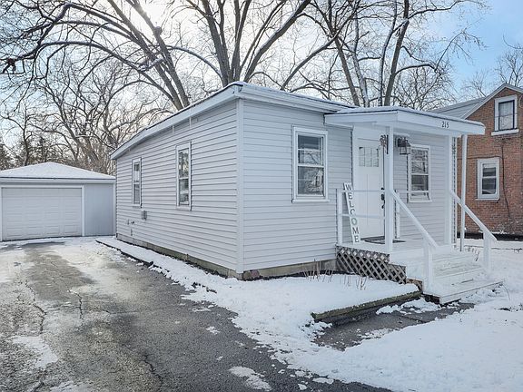2nd image of 215 Willard Pl
