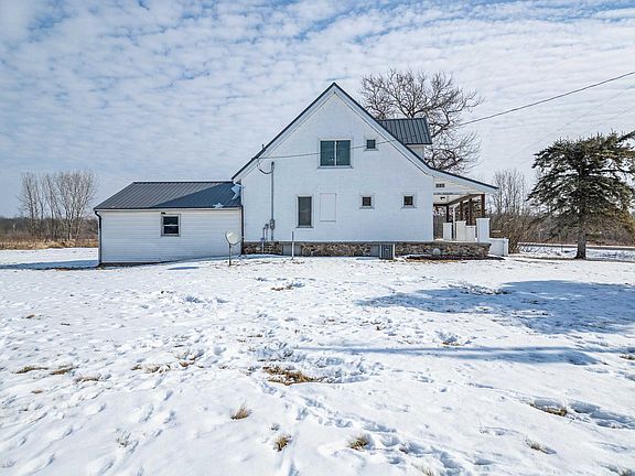 3rd image of 4368 W Curtis Rd