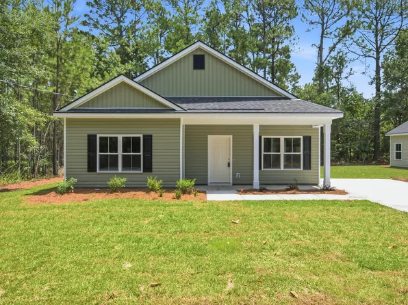 1300 Kentucky St, Darien, GA 31305