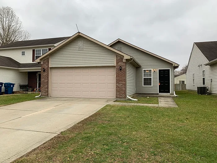 6381 River Valley Way photo 1