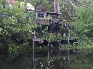 139 Tower Rd, Roan Mountain, TN 37687