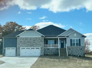 140 Swan Park Ln #16, Statesville, NC 28625