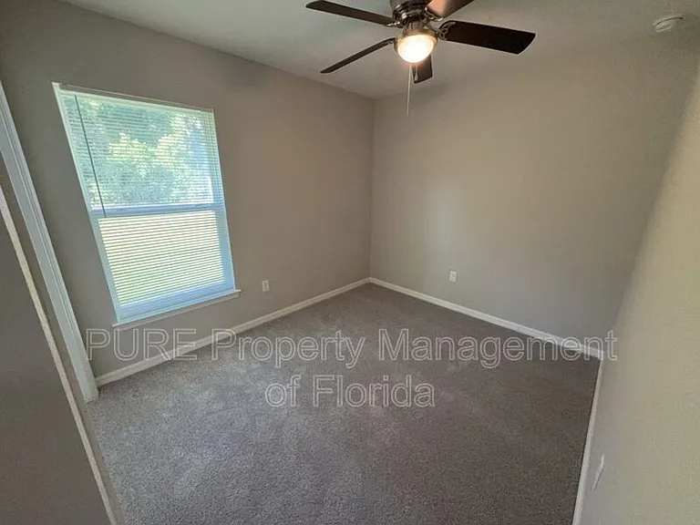 3934 SE 142nd St — Photo 42