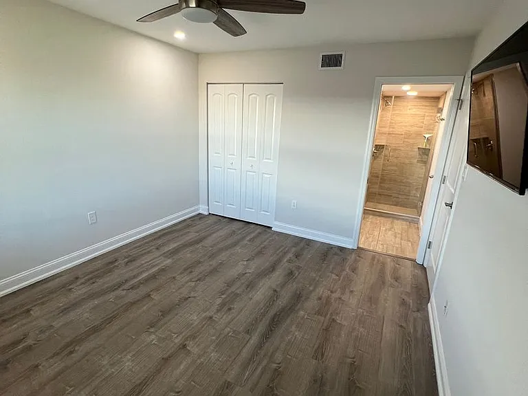 14459 River Beach Dr #B210 — Photo 11