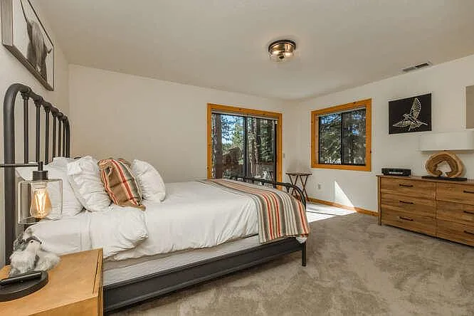 12160 Lausanne Way — Photo 22