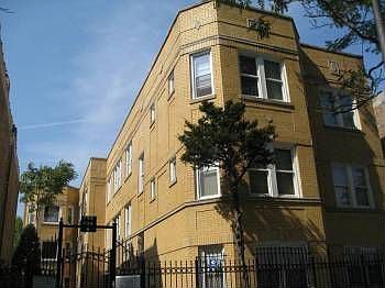 1st image of 732 N Hamlin Ave