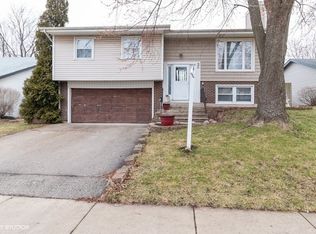 36 Abbeywood Dr, Romeoville, IL 60446