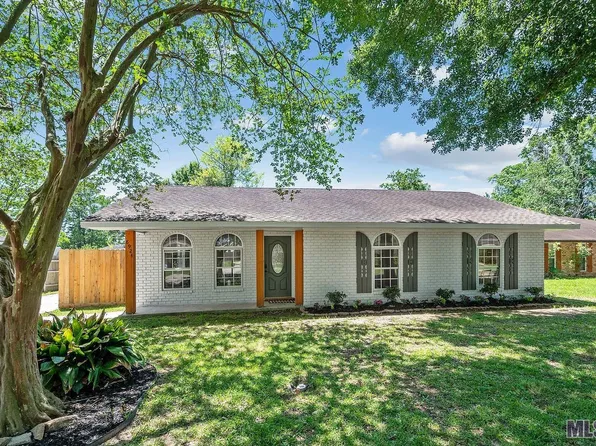 8924 Shadow Bluff Ave, Denham Springs, LA 70726