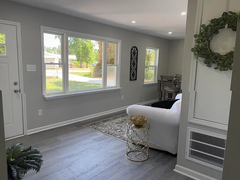 1822 Catalina Dr — Photo 4