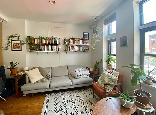 Rented by Compass | media 16