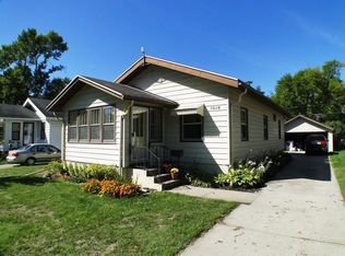 1015 Grand Ave, Ames, IA 50010