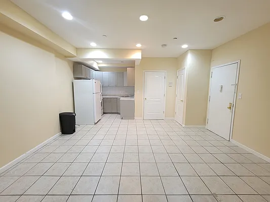 Rented by Highline Residential | media 17