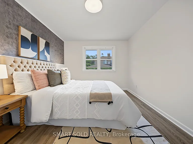 1 Cameo Cres — Photo 16
