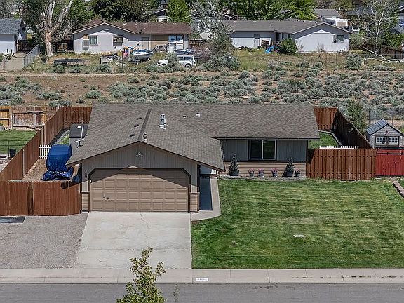 2nd image of 1401 Leonard Rd