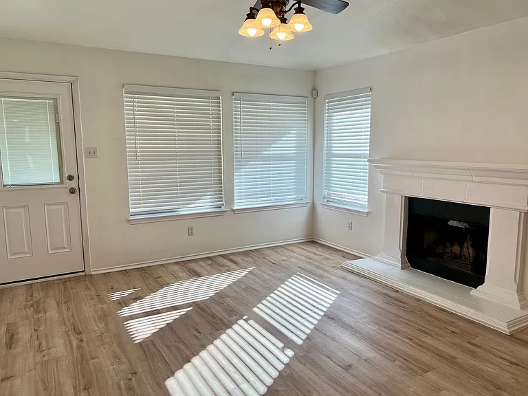 10605 Royal Tara Cv — Photo 7