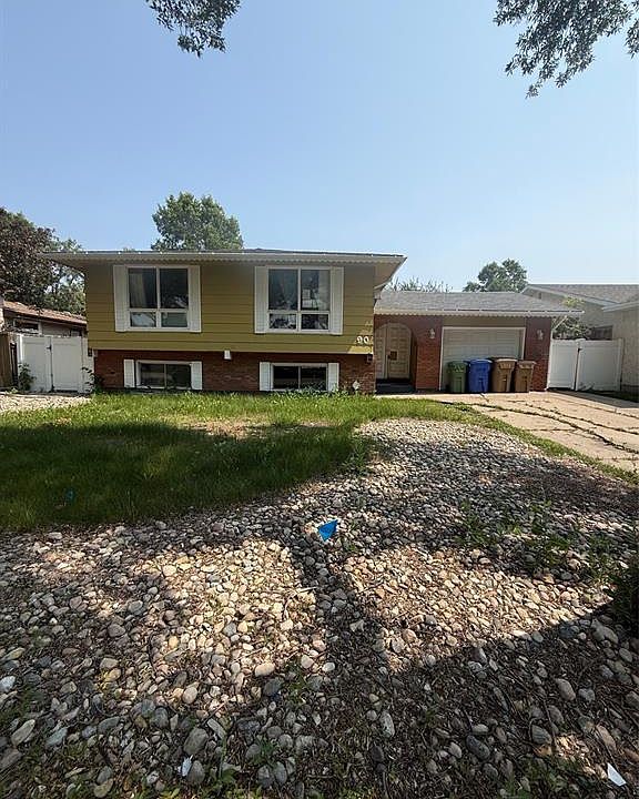 1st image of 90 Marquis CRESCENT