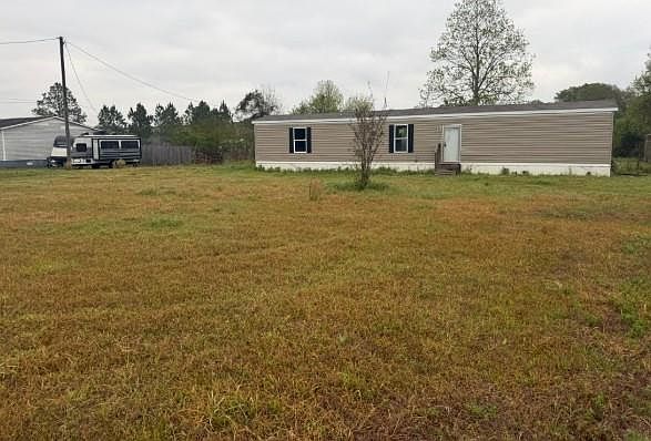 1st image of 8356 Bennett Rd W