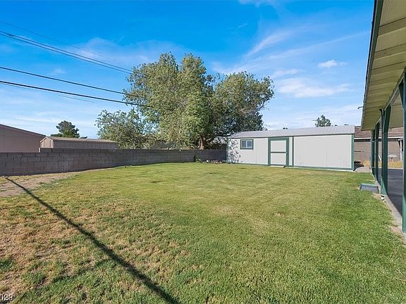 4th image of 209 Meyers Ave