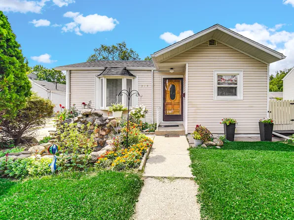 214 Rose St, Bensenville, IL 60106