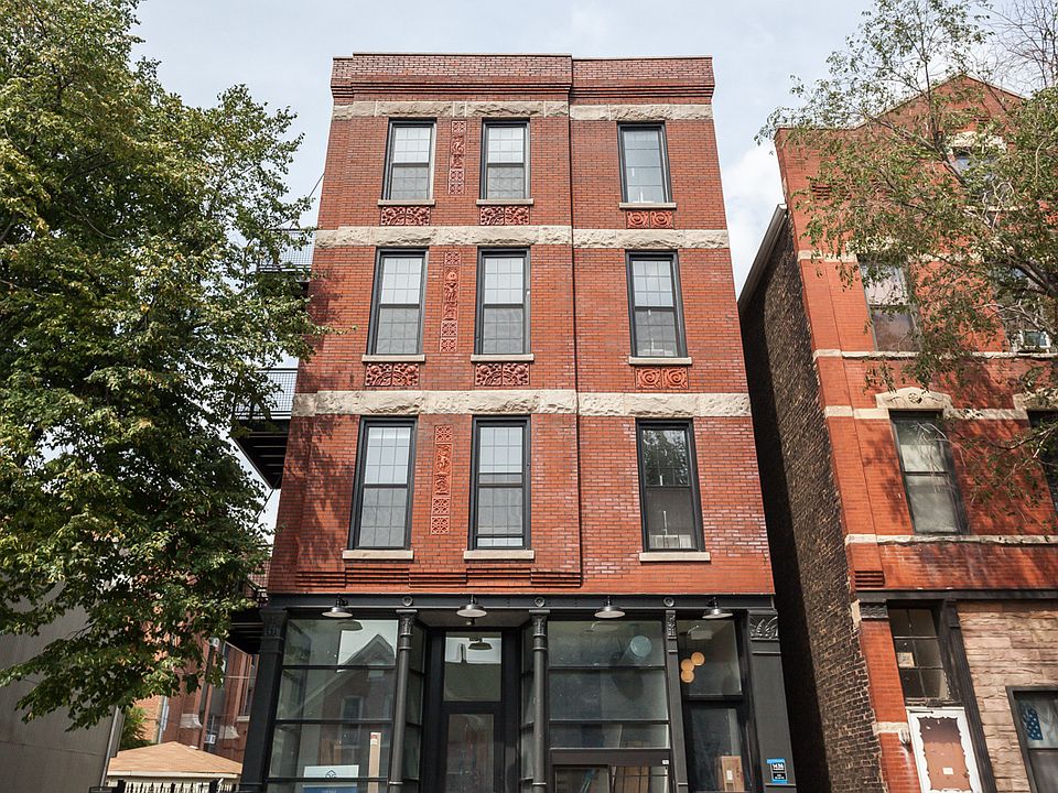 1st image of 1436 W Blackhawk St #4F